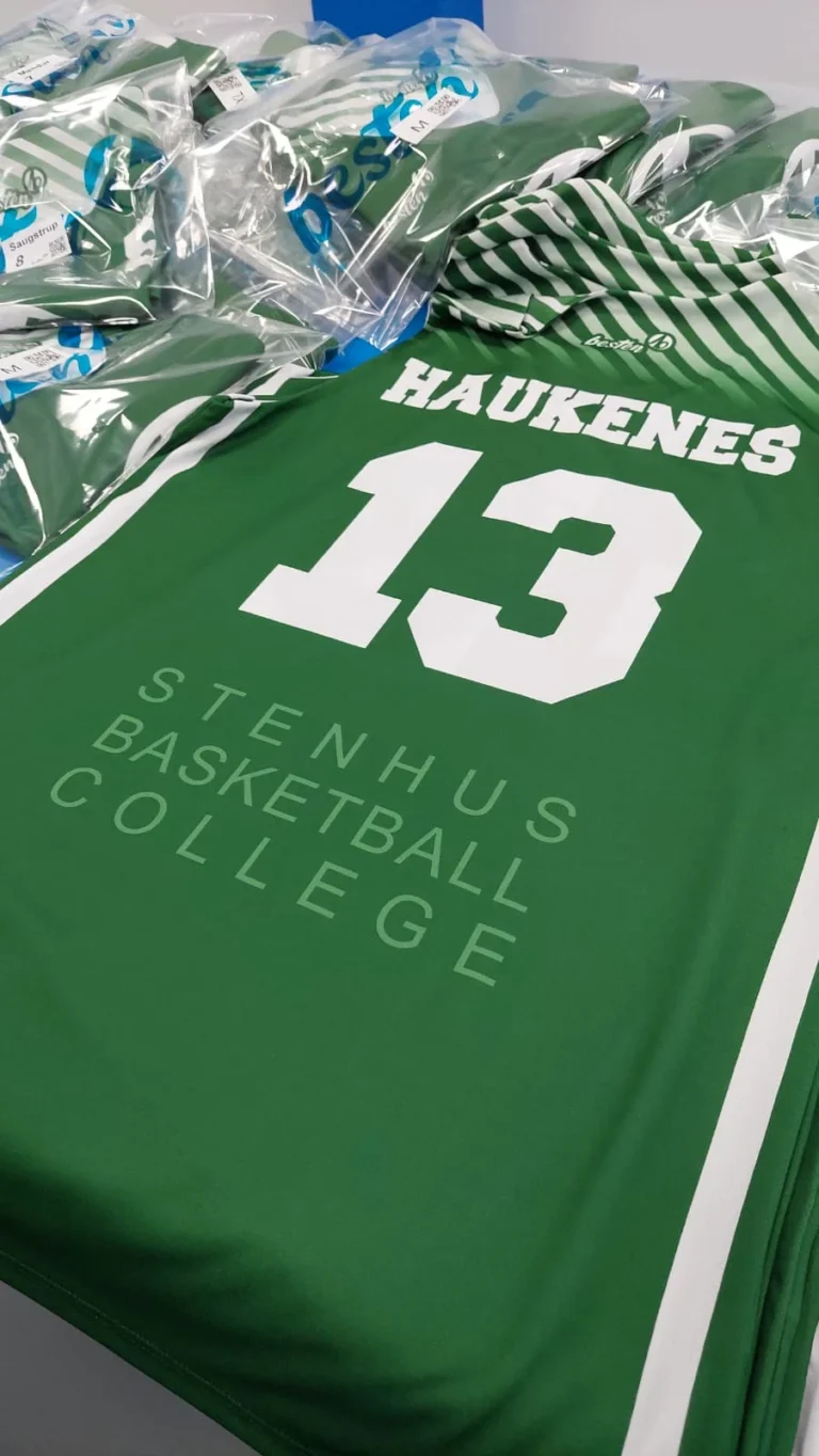 Equipación para Stenhus Basketball College (Dinamarca)